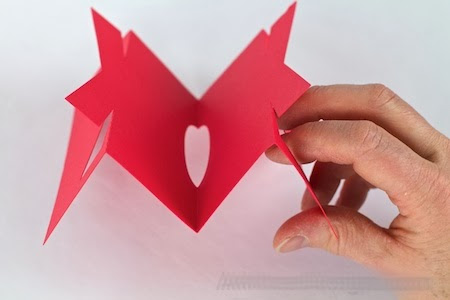 אנו עושים חג האהבה נפוץ יפה ב -14 בפברואר - כיתת אמן עם תמונה