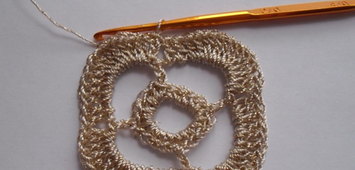 Openwork bolero עבור הסרוגה הקיץ