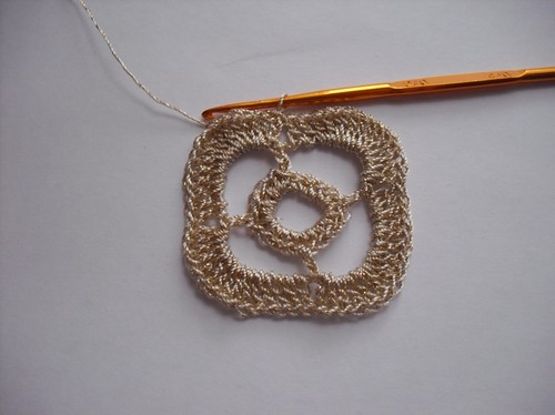 Openwork bolero עבור הסרוגה הקיץ