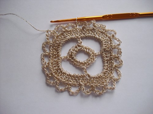 Openwork bolero עבור הסרוגה הקיץ