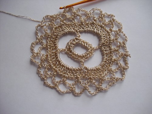 Openwork bolero עבור הסרוגה הקיץ