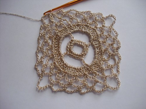 Openwork bolero עבור הסרוגה הקיץ