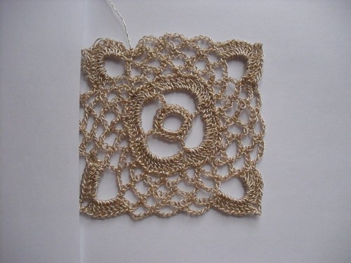 Openwork bolero עבור הסרוגה הקיץ