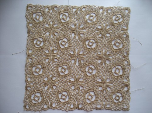 Openwork bolero עבור הסרוגה הקיץ