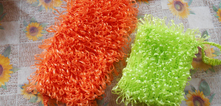 איך לקשור את הסרוגה loofah?