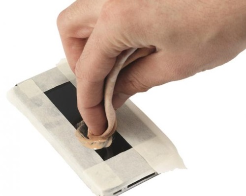 כיצד להסיר שריטות מהטלפון שלך