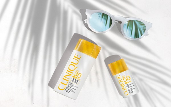 הגנה בלתי נראה: שיזוף סוכני Clinique Mineral Sunscreen