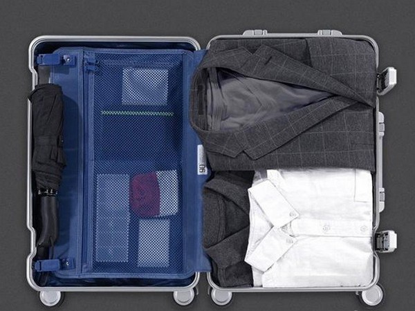נסיעה בטוחה: מזוודה "חכמה" Xiaomi Smart Suitcase