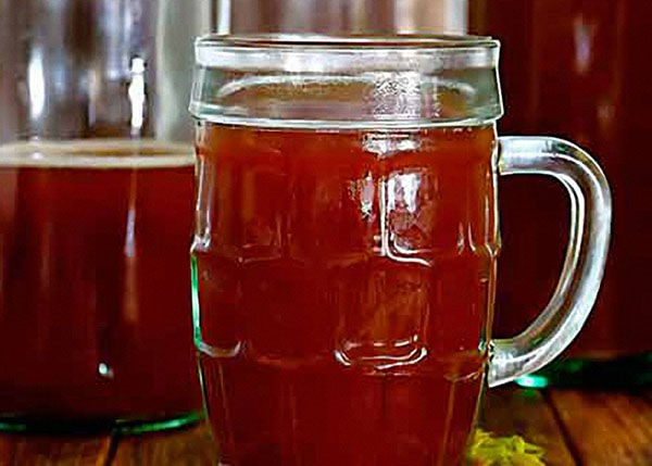 כיצד להונות את המוכרים של kvass: בחר משקה קיץ שימושי