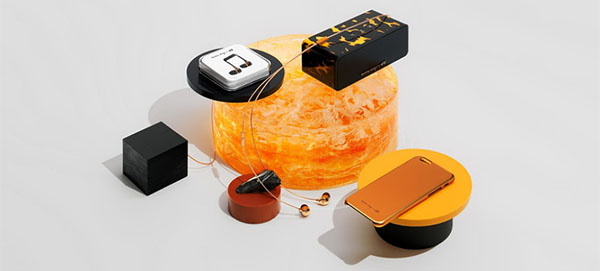 שוודית שוודית: אוסף של אביזרים שמח Plugs x H & M