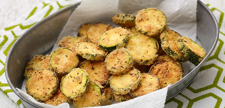 פריך קישואים עם שום ו veggie - מתכון ג תמונה