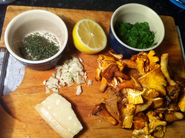 איך לבשל chanterelles במחבת