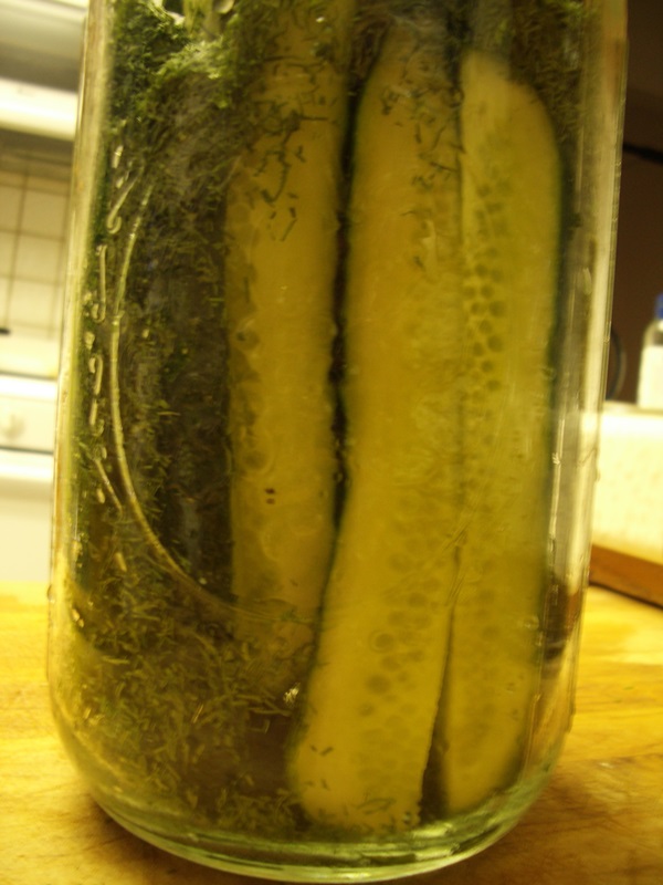 מלפפונים טעים עם שום לחורף