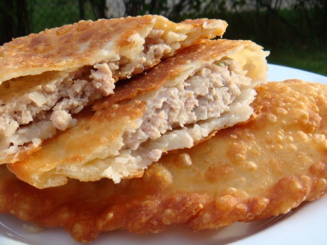 chebureks על מים רותחים