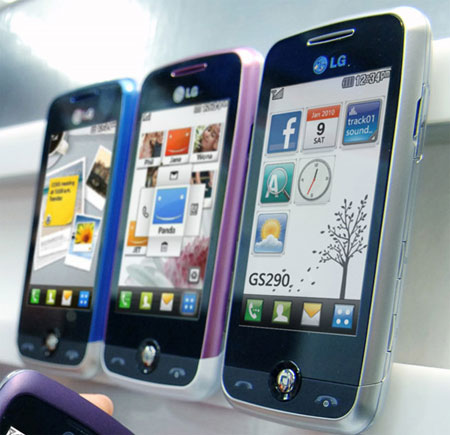 טלפון סלולרי LG GS290