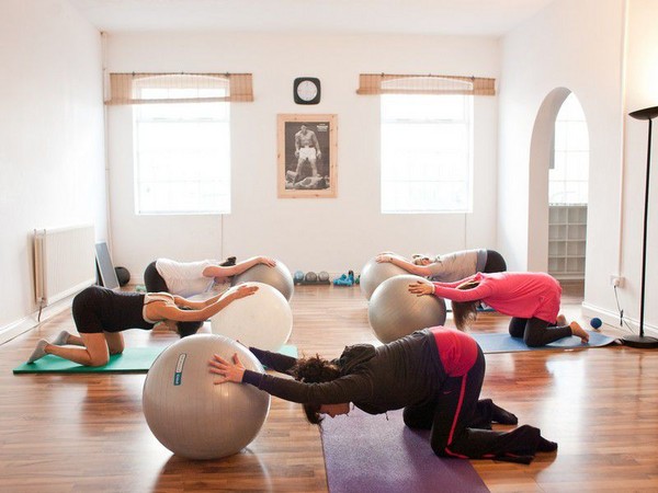 התעמלות אפקטיבית עבור נשים בהריון על fitball